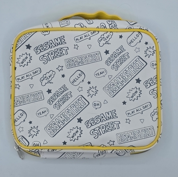 Wet n Wild x Sesame Street Yellow & White Makeup Bag - Picture 3 of 7